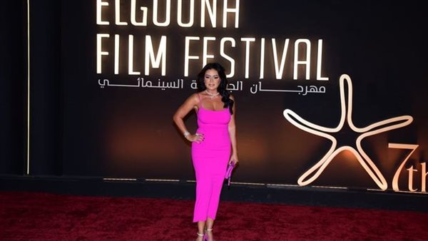 فستان رانيا يوسف في ثاني أيام مهرجان الجونة 2024