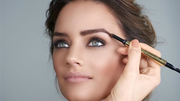 ملء فراغات الحواجب