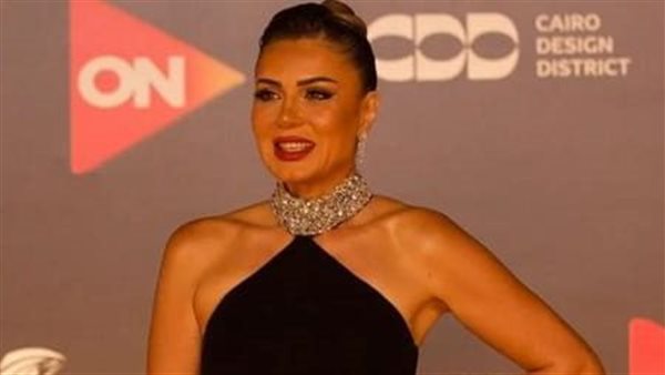نجلاء بدر
