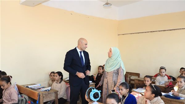 جولة وزير التربية والتعليم بمدارس البحيرة