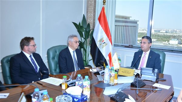 شريف فاروق وزير التموين والتجارة الداخلية