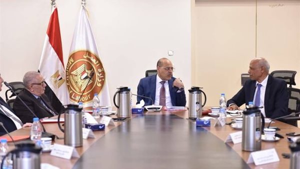 اجتماع مجلس إدارة صندوق إعانات الطوارئ للعمال