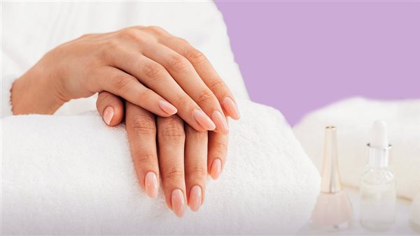 العناية بالأظافر بالطريقة اليابانية