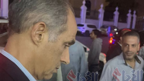 علاء وجمال مبارك في عزاء حسن يوسف