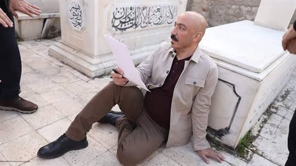 وفاة والد زوجة الفنان طارق لطفي