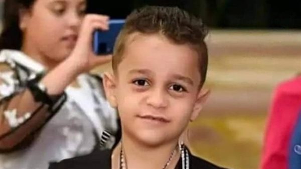 طفل الثالث الابتدائي بمدرسة عبدالله بن الزبير