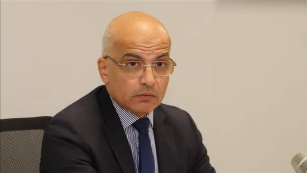 الدكتور محمد ضياء زين العابدين رئيس جامعة عين شمس