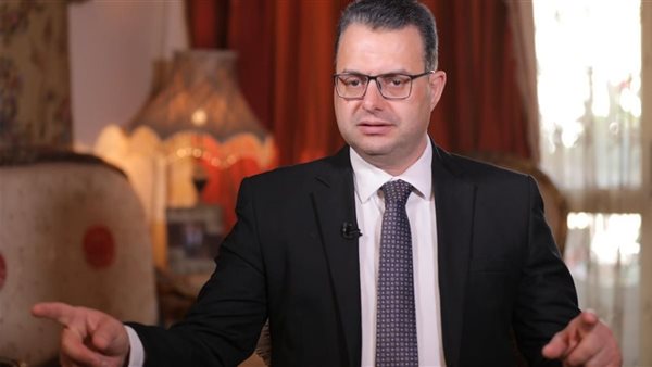 الدكتور أحمد خطاب الخبير الاقتصادي