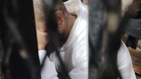 محاكمة المتهم بقتل صاحب مقهى أسوان