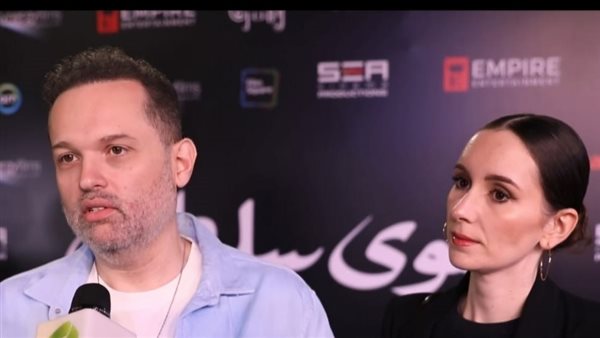 محمد محمود عبد العزيز وزوجته