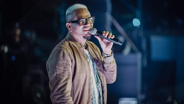 عمرو دياب حفلًا غنائيًا رائعًا مساء أمس في مدينة الشيخ زايد 