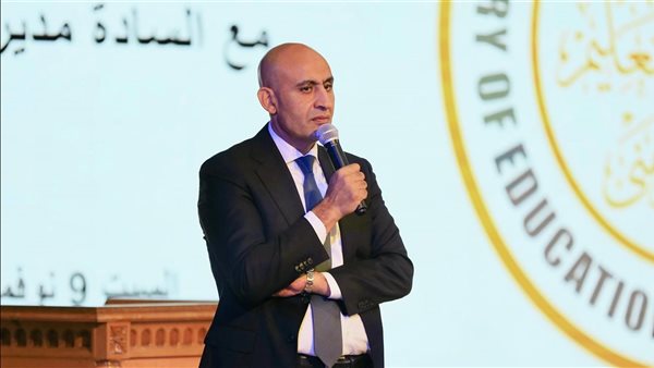 محمد عبد اللطيف وزير التربية والتعليم