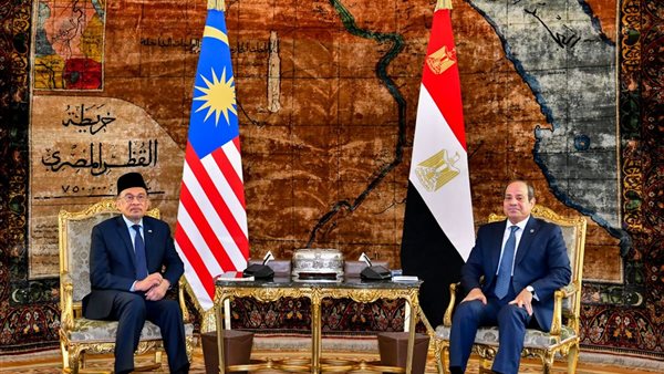 الرئيس السيسي ورئيس وزراء ماليزيا