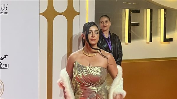 فستان كلوديا حنا في مهرجان القاهرة السينمائي 2024