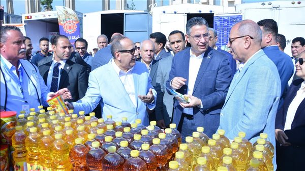 وزير التموين يفتتح سوق اليوم الواحد  بمدينة نصر