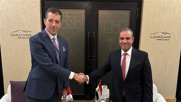 لقاء وزير الخارجية بنظيره القبرصي