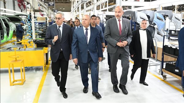  وزير الصناعة يشهد إطلاق سيارات إكسيد 2024 المنتجة في مصر