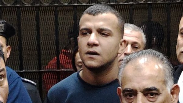 عصام صاصا أمام المحكمة 