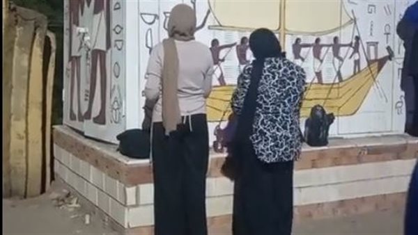 طلاب الفنون الجميلة 
