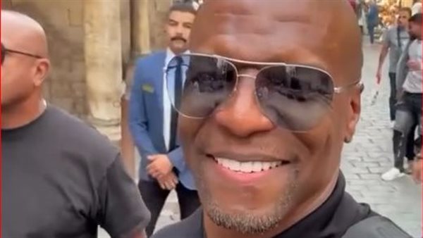تيري كروز في شارع المعز بالقاهرة