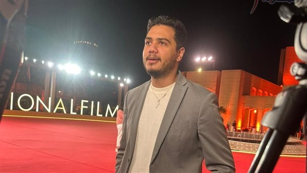 عمر رياض ابن رانيا محمود ياسين
