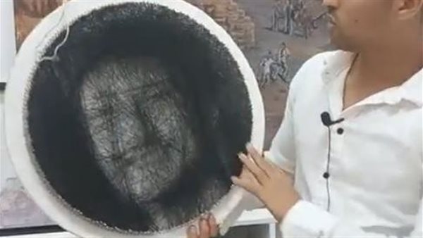 زكريا رسام الخيوط 