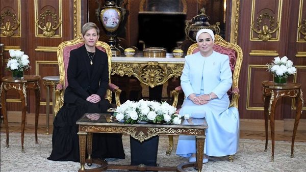 السيدة انتصار السيسي تستقبل قرينة رئيس كولومبيا 
