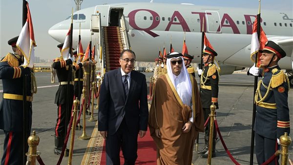 رئيس الوزراء يستقبل نظيره القطري 