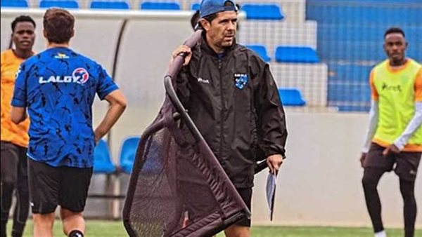 هيلدر دورات المدير الفنى لبلاك بولز
