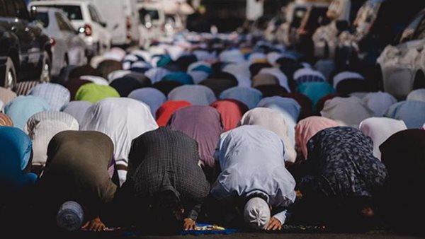 آداب دخول المسجد يوم الجمعة 