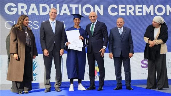 تخريج الدفعة الأولى من مدرسة ظهر للتكنولوجيا التطبيقية 