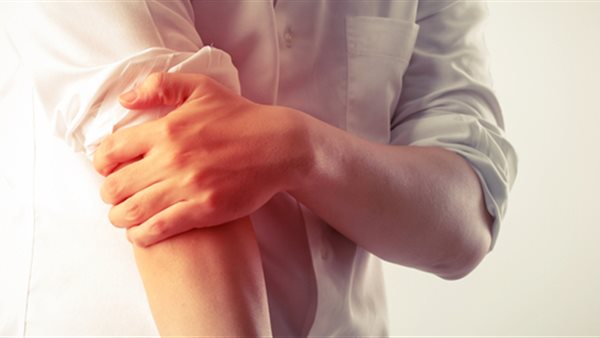كيف يمكن علاج برد العظام في المنزل