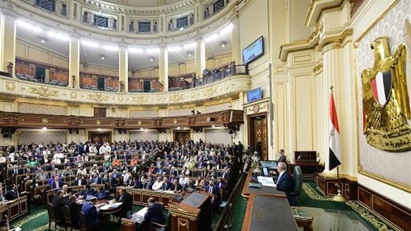 قانون فرض رسوم على المصريين بالخارج