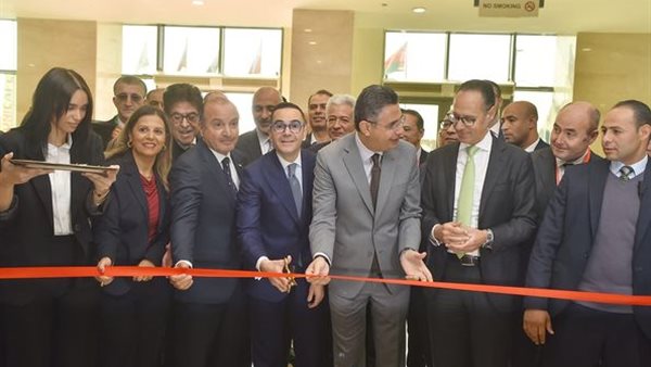 وزير الاستثمار خلال الافتتاح