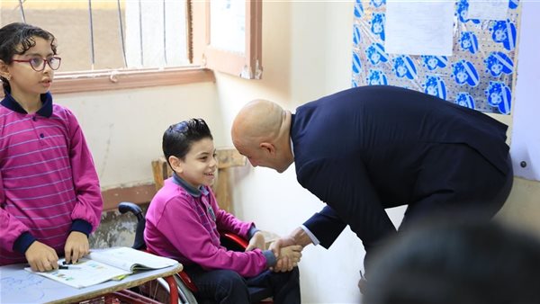محمد عبد اللطيف وزير التربية والتعليم 