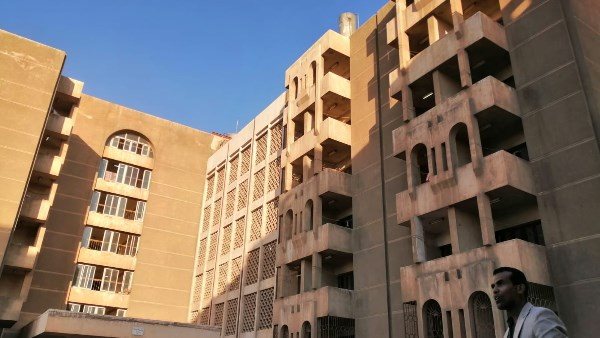 محظورات السكن في المدينة الجامعية لطلاب جامعة الأزهر