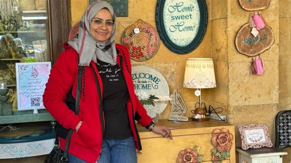 مروة صالح في معرض الفسطاط 