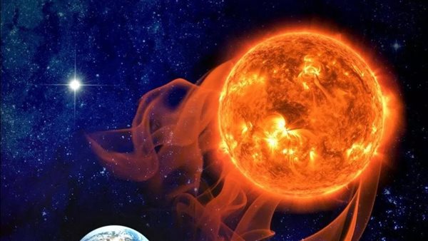 عاصفة شمسية تضرب الأرض اليوم