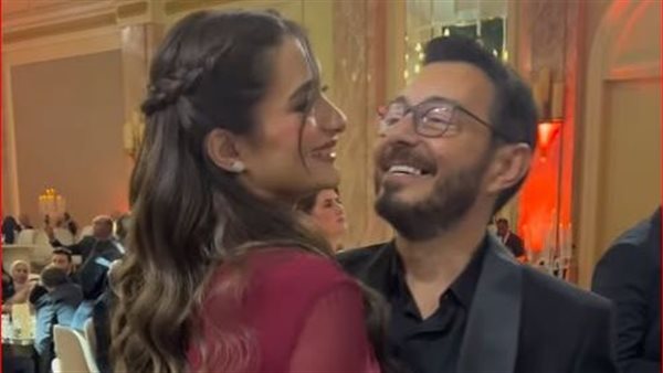 ملك أحمد زاهر ووالدها