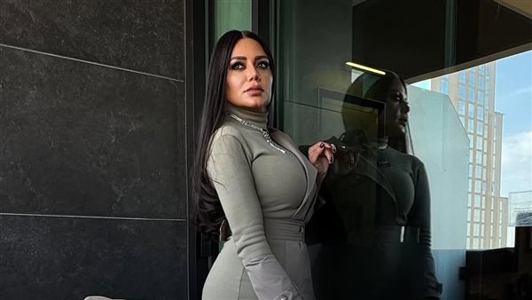 رانيا يوسف في عشاء ديور بالرياض