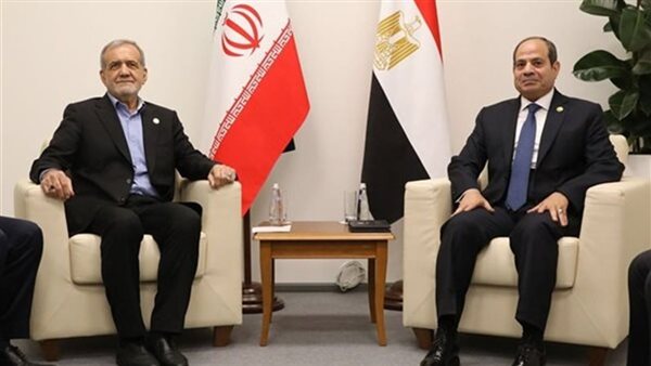 لماذا سيزور الرئيس الإيراني مصر بعد سنوات القطيعة؟