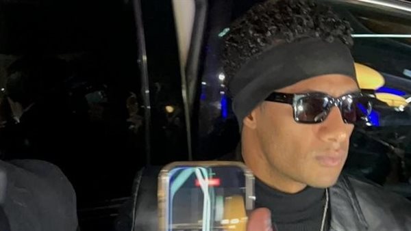 محمد رمضان في عزاء نبيل الحلفاوي