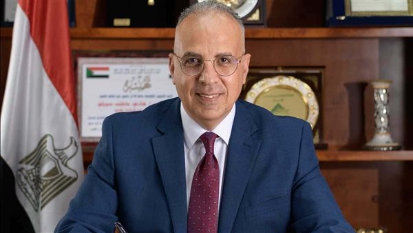 وزير الموارد المائية والري