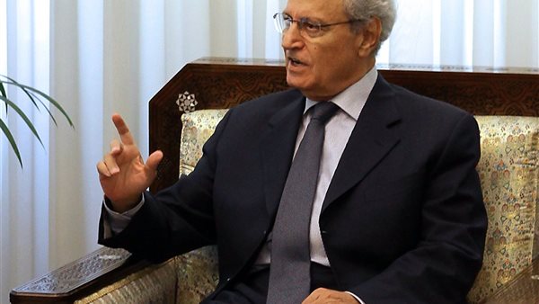 من هو فاروق الشرع؟