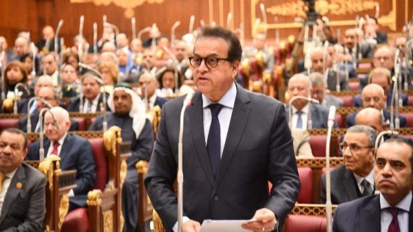 وزير الصحة عن قانون المسؤولية الطبية
