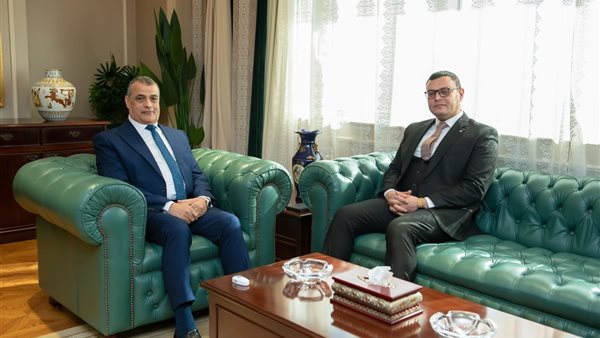 لقاء وزيرا الانتاج الحربي والإسكان 