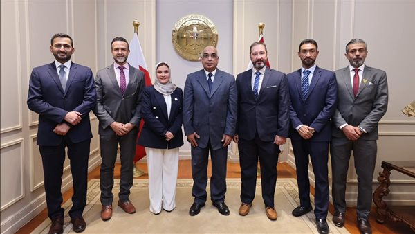 وزير العدل يستقبل رئيس مفوضية حقوق السجناء بالبحرين 