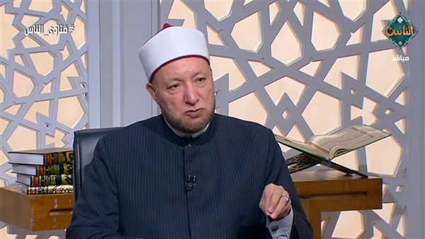 الشيخ عويضة عثمان، أمين الفتوى بدار الإفتاء المصرية