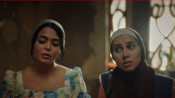 رفع فيلم الفستان الأبيض من السينمات