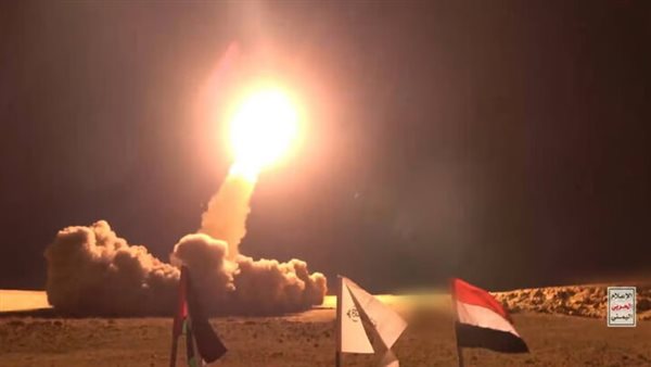 اليمن تطلق صاروخ باليستي على مطار بن جوريون في إسرائيل